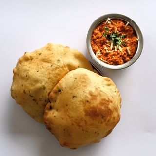 Paneer Bhurji with Bhatura