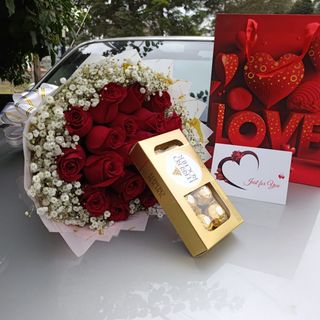 Red roses X ferero rocher chocolate gift package 