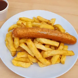 Chips Plain, Salad And Sausage