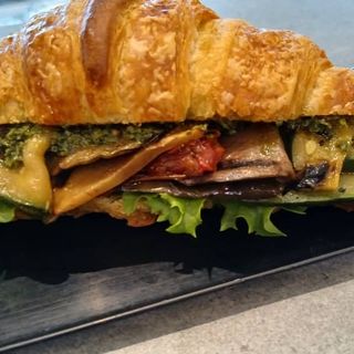 Veggie croissant