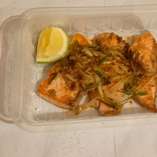 Salmon with Garlic