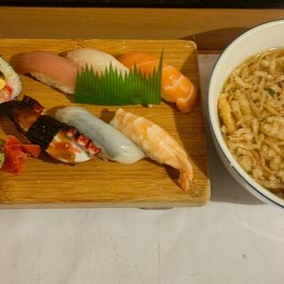 Sushi and Tempura Udon Set
