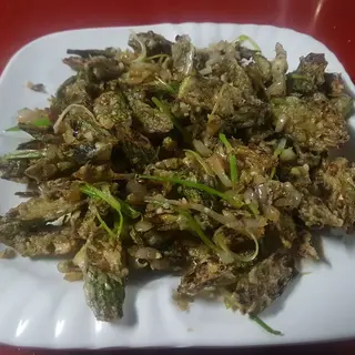 Deep-Fried Okra In Chilli Garlic / Szechwan Sauce