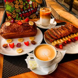 Banana cake and tea