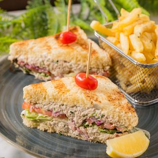 Tuna Sandwich