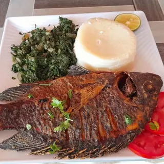 samaki/Fish+Ugali+veges+juice