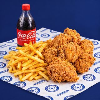 9 Piece Fried Chicken, Large Fries & 1.25L Soda