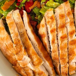 Caribbean chicken. Salad