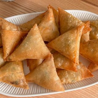 Mini samosa (4pcs)