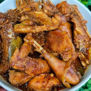 Full kienyeji chicken.
