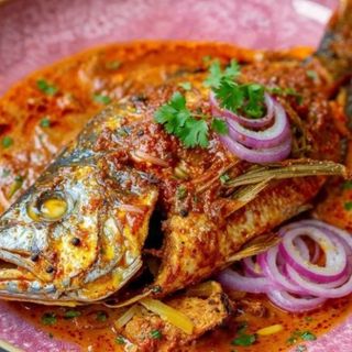 Wet fried Large size tilapia,rice and cock 350ml