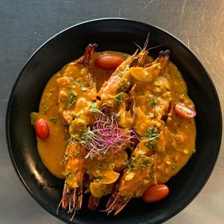 Jumbo King Prawns in Apple Curry