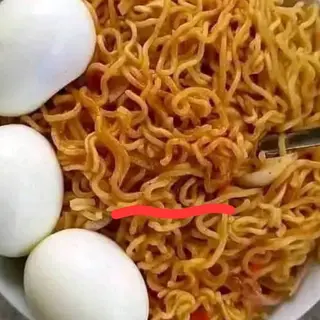 Noodles with 3 boiled eggs