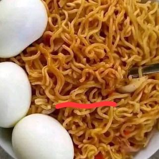 Noodles with 3 boiled eggs 