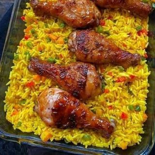 Fried rice with 4 air fried chilli peppered chicken drumsticks
