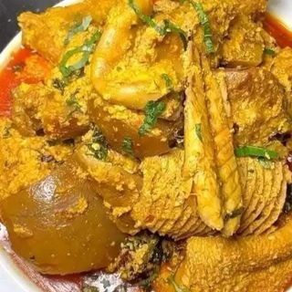 Egusi mixed with pomo and shaki 