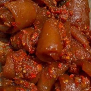 Peppered pomo in naija stew