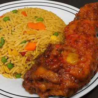 Fried Rice served with Turkey drumstick