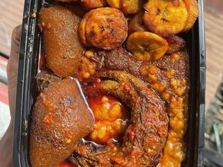 Oloyin beans sauce mixed with pomo, titus fish and plantains