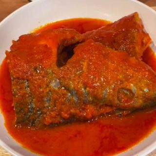 2 Croaker fish in peppered sauce