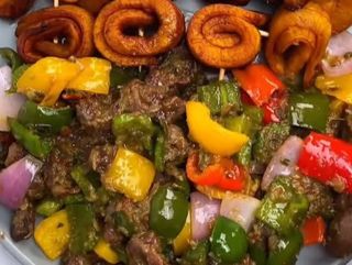 Beefdodo with plantains