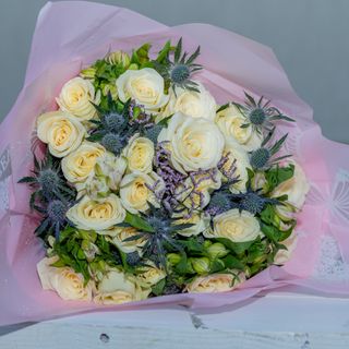 Ivory Luxe Flower Bouquet