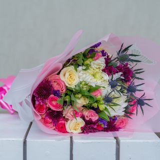 Garden Romance Mix flower bouquets