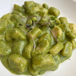Gnocchi al pesto