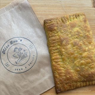 Gourmet Jamaican Patty (NEW SIZE)