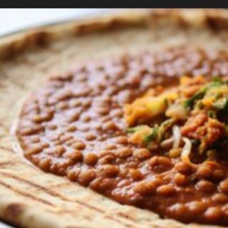 BEAN CURRY & INJEERA (3pcs)