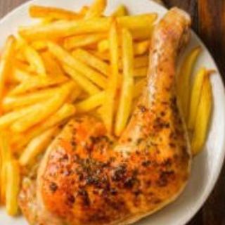 GRILLED CHICKEN  & CHIPS(served with fresh salad)
