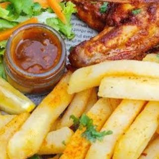 CHICKEN TIKKA & CHIPS.