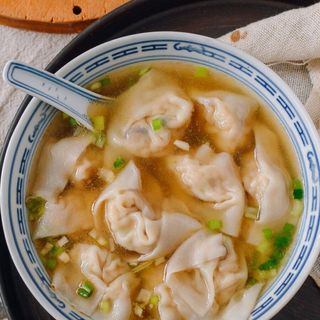 Pork wonton soup