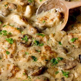 Creamy chicken mushroom with rice