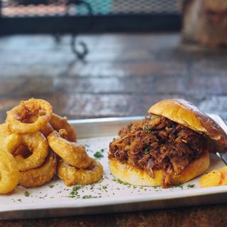 Pulled Pork Sandwich