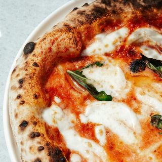 Margherita pizza 