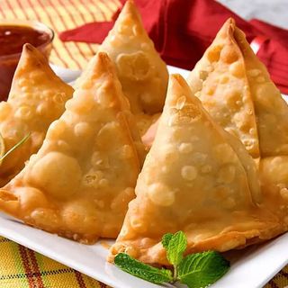 Handcrafted Samosas (5 Pack)