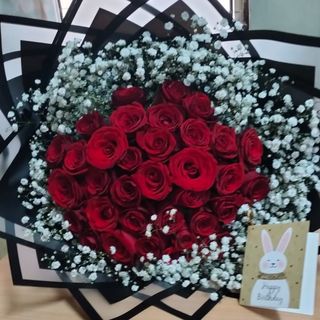 40 stems red.