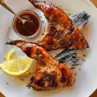 Grilled salmon jaw