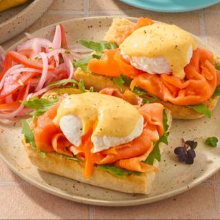 Smoked Salmon Eggs bene