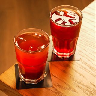 Strawberry iced tea