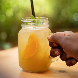 Sizzling Peach Lemonade