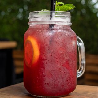 Sizzling Mixed Berry Lemonade