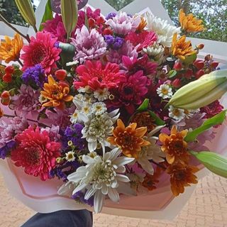 Vibrant mixed floral