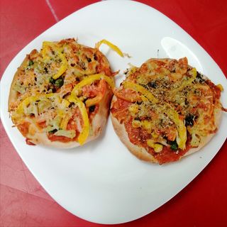 Hawaiian Mini Pizza