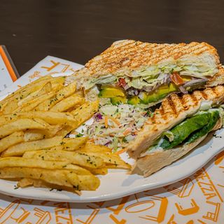 Mezza Avo Sandwich