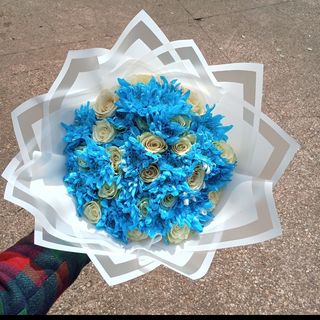 Blue skies bouquet