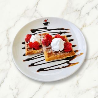 Strawberry Waffle with Cream