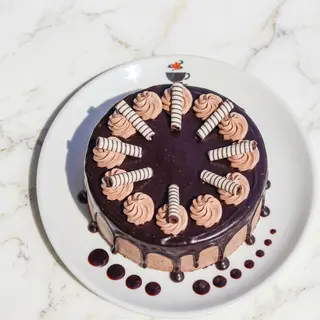 FUDGE CAKE WHOLE