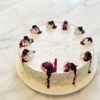 Berry Dream Cake Whole